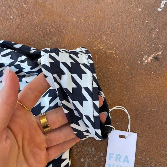 NWT Frankie’s bikinis every woman one piece - Picture 3 of 5